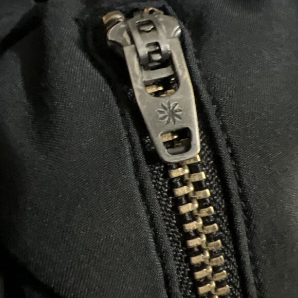 Athleta Womens Run With It Skort Green/Black Hombre Stretch Zip Pocket Size XL - Picture 13 of 13